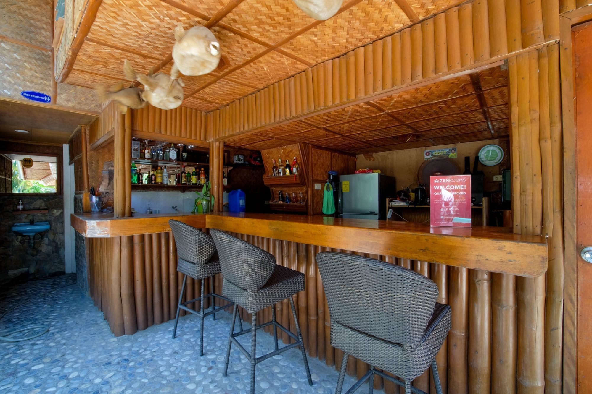 Zen Rooms White Beach Puerto Galera Exteriör bild